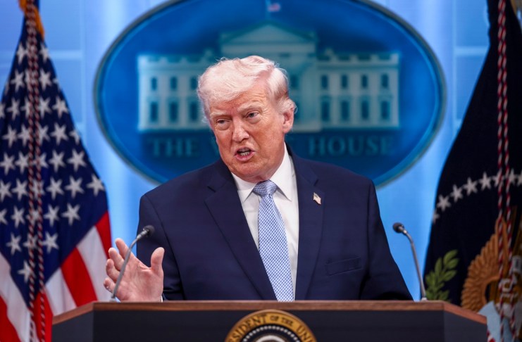 Ataque de EE. UU. contra Irán se suspende a petición de aliados árabes, anuncia Trump Fotografía de archivo, del presidente de Estados Unidos, Donald Trump. Foto La Hota: EFE