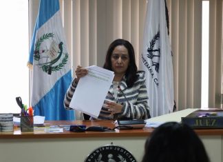 El abogado del supuesto líder de la banda Los Calvera, recusó a la jueza de Mayor Riesgo C, Carol Berganza. Foto La Hora: Daniel Ramírez