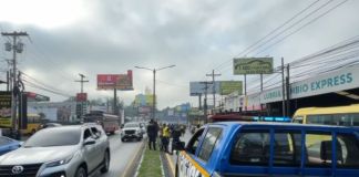Persona fallecida en el kilómetro 13.5 de carretera a El Salvador complica el tránsito.