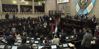 Varios diputados han presentado cambios a la ley contra el lavado de dinero u otros activos.