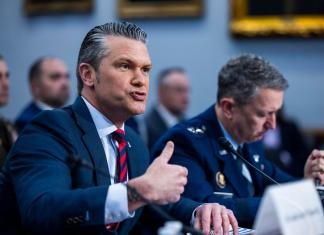 Secretario de Guerra afirma que Cuba representa amenaza a la seguridad nacional de EEUU