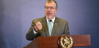 El presidente Bernardo Arévalo calificó como "ridículo" el amparo que busca separalo del proceso para la elección de Fiscal General. Foto La Hora: José Orozco