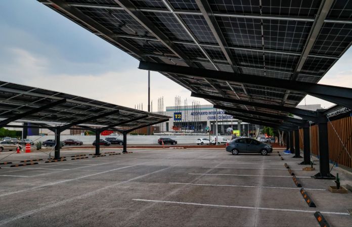 El Aeropuerto Internacional de la Ciudad de México inauguró un nuevo estacionamiento en la glorieta vehicular externa de la Terminal.