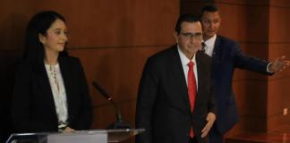 El nuevo fiscal general, Gabriel García Luna, brindó su primera conferencia de prensa tras asumir el cargo. Foto La Hora: Daniel Ramírez
