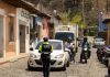 El Concejo Municipal de Antigua Guatemala aprobó un nuevo reglamento que transforma el cobro de parqueo en la vía pública en un servicio municipal de asistencia vial y seguridad.