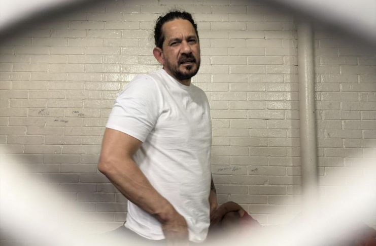 La madrugada de este viernes 8 de mayo, las autoridades consignaron al supuesto líder del secuestro del odontólogo, de la cárcel Matamoros hacia la Torre de Tribunales.