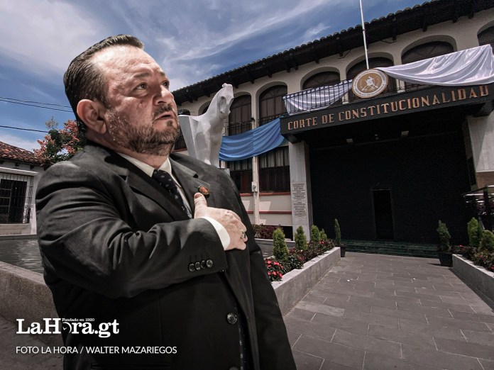 La Corte de Constitucionalidad (CC) resolvió el amparo que busca evitar el segundo fraude de Walter Mazariegos en la Usac. La Corte de Constitucionalidad (CC) resolvió el amparo que busca evitar el segundo fraude de Walter Mazariegos en la Usac.