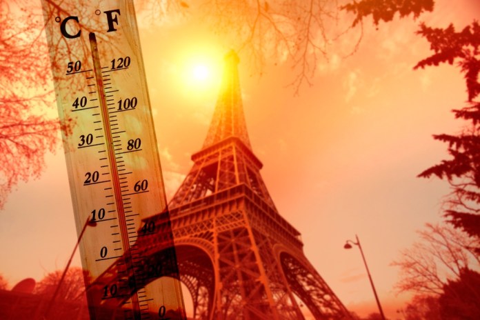 Heat,Wave,In,Paris,,France,-,Burning,Orange,Sun,And Varios países europeos registrarán la semana que inicia este domingo con olas de calor que se prevén intensas. Foto La Hora: Melinda Nagy/Shutterstock
