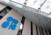 La producción petrolera de la OPEP, golpeada por la guerra de Irán y el bloqueo de Ormuz, continuó cayendo hasta mediar en abril los 18.98 millones de barriles diarios . Foto La Hora: EFE
