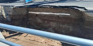 Un deslizamiento de tierra en el sector donde se construye un paso a desnivel en Villa Nueva afecta el tránsito hacia distintos puntos.