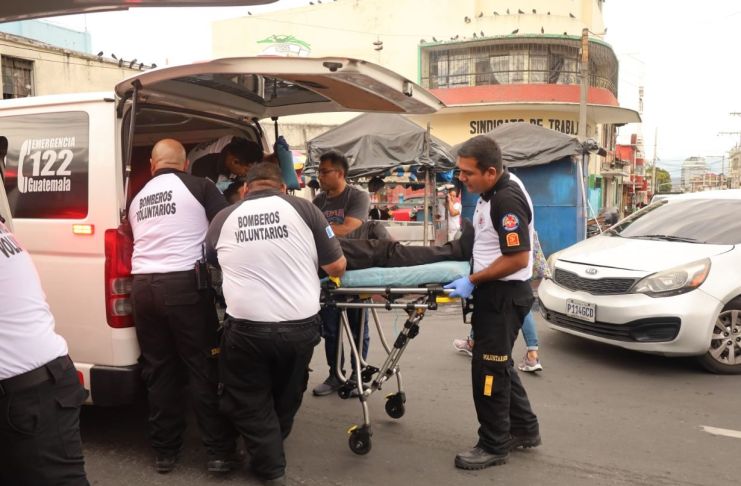 El ataque armado que dejó como saldo tres personas fallecidas y dos heridos ocurrió en un taller mecánico donde también funciona un carwash.
