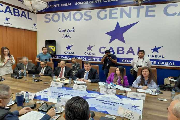 El jefe de la SIT, Herbert Rubio, afirma que la discusión del reglamento de la Ley de Portabilidad Numérica busca evitar inconstitucionalidad. Foto: La Hora