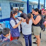 La vacuna también se acerca a centros educativos. Foto: La Hora/MSPAS.