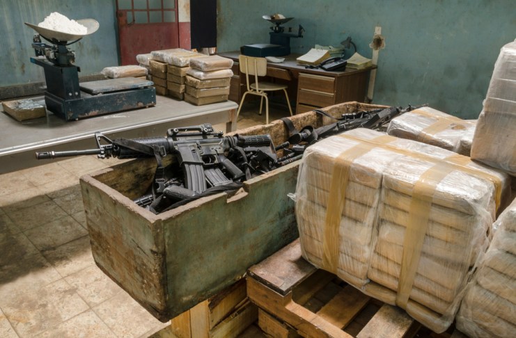 El flujo de armas, dinero y drogas ilícitas son una amenaza latente para el país