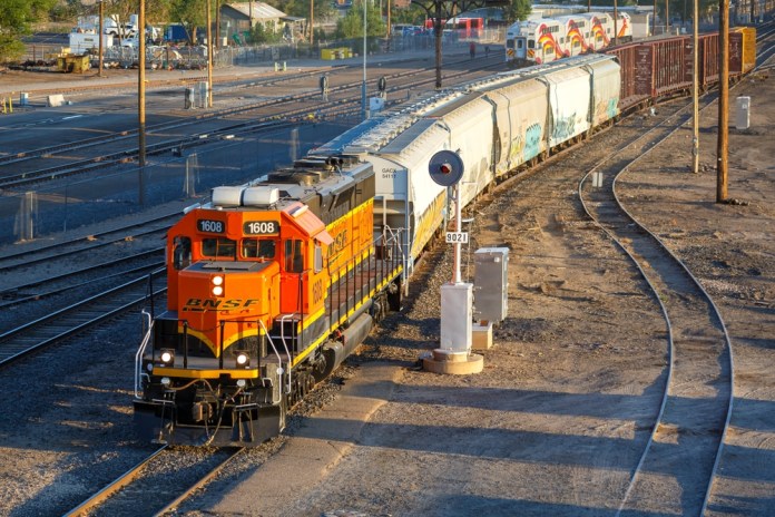 Archivo de tren en la frontera de EE.UU. Foto La Hora: Markus Mainka / Shutterstock.com