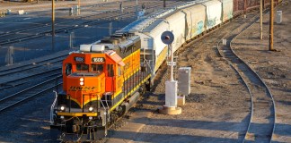 Archivo de tren en la frontera de EE.UU. Foto La Hora: Markus Mainka / Shutterstock.com