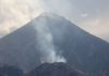 Volcán Santiaguito registra hasta dos explosiones por hora y lanza ceniza a 3 mil metros de altura El Volcán Santiaguito, ubicado en Quetzaltenango, registra explosiones y caída de ceniza en áreas cercanas.