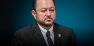Un amparo en contra de la comisión del Cuerpo Electoral Universitario detuvo el segundo fraude electoral de Walter Mazariegos.