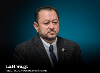 Un amparo en contra de la comisión del Cuerpo Electoral Universitario detuvo el segundo fraude electoral de Walter Mazariegos.