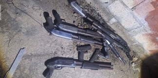 La Policía Nacional Civil (PNC) informó sobre un operativo en El Paredón, Sipacate, en donde fueron localizadas once armas.