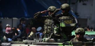 Gobierno anuncia nuevas adquisiciones para modernizar al Ejército en defensa y respuesta ante emergencias Autoridades del gobierno esperan que la nueva compra de vehiculos y armamento a EE. UU. pueda modernizar y agilizar acciones del ejército.