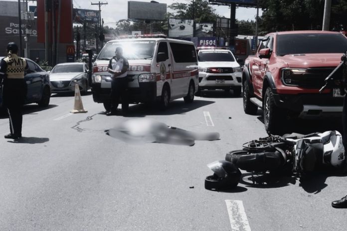 Accidente de tránsito registrado en Carretera a El Salvador. Foto La Hora: Bomberos Voluntarios