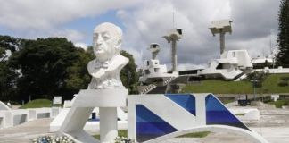 Archivo de monumento a Miguel Ángel Asturias en el Teatro Nacional. Foto La Hora: MCD