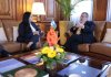 La Subsecretaria Adjunta para Centroamérica de EE. UU., Ana Quintana-Lovett sostuvo una reunión con el presidente, Bernardo Arévalo. Foto La Hora: Gobierno de Guatemala.