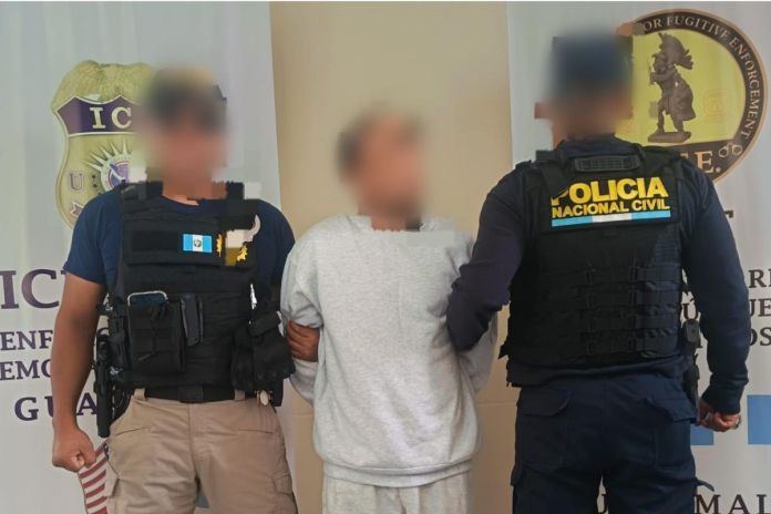 PNC informó sobre la captura de dos migrantes guatemaltecos que fueron deportados desde Estados Unidos. Foto La Hora: PNC.