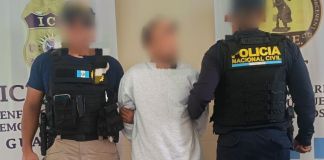 PNC informó sobre la captura de dos migrantes guatemaltecos que fueron deportados desde Estados Unidos. Foto La Hora: PNC.