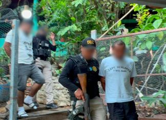 Alias “Chimba” y su sobrino, señalados del crimen de un agente de la PNC, son detenidos en Jutiapa Alias “Chimba” y su sobrino, señalados del crimen de un agente de la PNC.