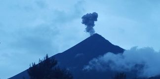 Lahares en el volcán de Fuego. Foto La Hora: Conred.