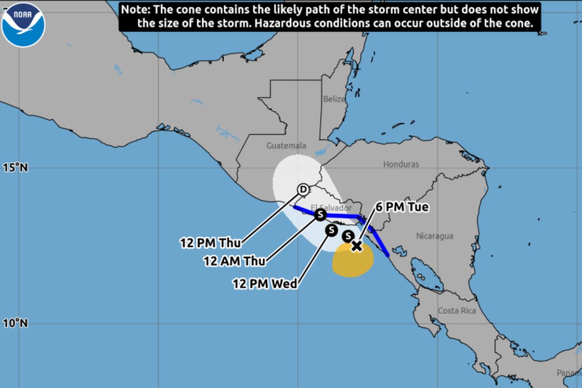 Tormenta Cristina se encuentra aproximadamente a 2