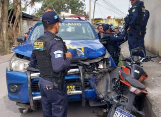 Persecución policial termina con dos supuestos motoladrones detenidos en colonia Arimany Persecución policial termina con dos supuestos motoladrones detenidos en colonia Arimany
