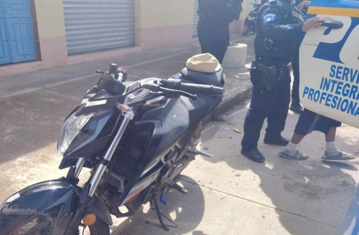 Investigan si arma incautada a menor de 15 años está vinculada a ataque que dejó siete heridos en Jalapa Menor remitido por portación ilegal de arma de fuego. Foto La Hora: PNC.
