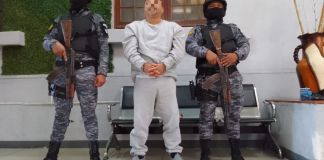 Extraditable alias “Hollywood” es entregado a las autoridades federales de Estados Unidos. Foto La Hora: Mingob.