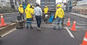 Autoridades intervienen el puente Belice por hundimiento en uno de los carriles