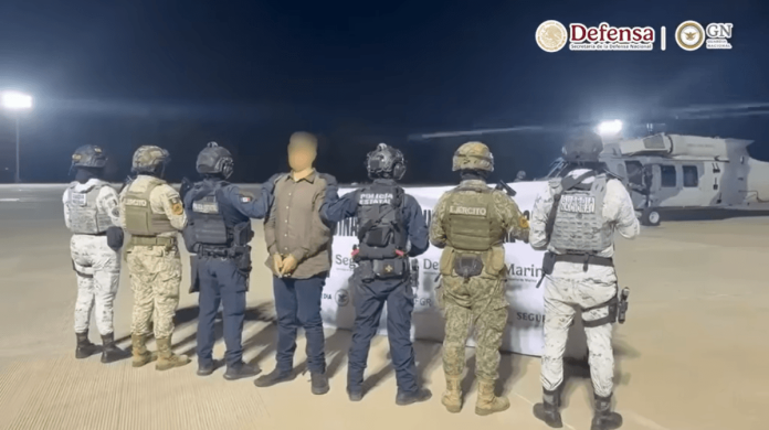 Autoridades ponen presion sobre Los Chapitos con la captura de El Gabito uno de los jefes Autoridades ponen presión sobre Los Chapitos con la captura de El Gabito, uno de los jefes