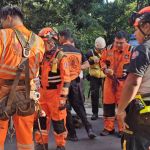 Los Bomberos Voluntarios realizaron la búsqueda de los menores la noche del jueves y en la madrugada de este viernes fueron ubicados. Foto La Hora: BV