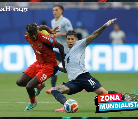 Cabo Verde da la sorpresa y complica la clasificación de Uruguay tras empatar 2-2 Luego de encadenar dos empates, Uruguay está obligado a buscar su clasificación en el choque directo frente a España. Foto La Hora: EFE