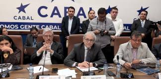 Directivos de la CNEE visitaron el Congreso de la República. Foto La Hora: José Orozco