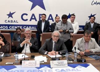 Directivos de la CNEE visitaron el Congreso de la República. Foto La Hora: José Orozco