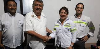 Confirmación de inauguración de carretera a Xochi tras reunión con representantes del proyecto en Mazatenango. Foto La Hora: Daniel Ramírez