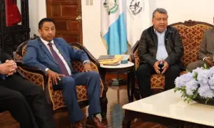 La llamada al Alcalde de Mazatenango por Xochi y el asesor que no aparece en la nómina