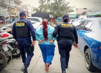 Mujer buscada por nueve distintos casos de extorsión es capturada en Villa Nueva Una mujer buscada por nueve casos de extorsión es detenida en Villa Nueva