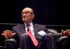 Muere Allan Greenspan «El Maestro», presidente de la FED por 19 años Alan Greesnpan, conocido como El Maestro, falleció este lunes a los 100 años. Foto La Hora: EFE
