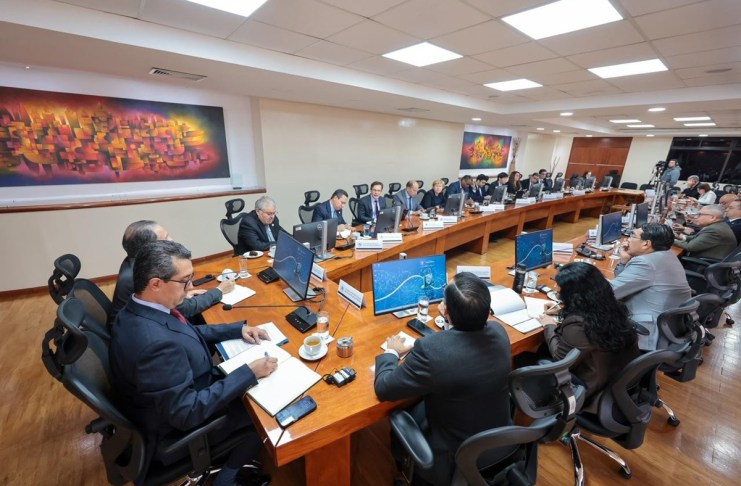 Misión del FMI sostuvo primera reunión con autoridades de Gobierno. Foto La Hora: MINFIN