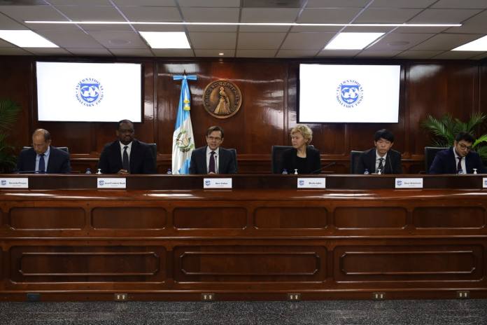 Misión del FMI estuvo 10 días realizando un escrutinio a la economía del país. Foto La Hora: Daniel Ramírez