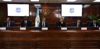 Misión del FMI estuvo 10 días realizando un escrutinio a la economía del país. Foto La Hora: Daniel Ramírez