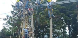Restablecen al 100 % la energía eléctrica en Huehuetenango y Quiché tras incendio, asegura el INDE El INDE normalizó el 100% del suministro eléctrico en Huehuetenango y Quiché tras los trabajos de reparación en la red regional. Foto La Hora: Empresa Eléctrica Municipalidad de Huehuetenango